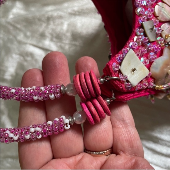 Vintage Beaded and Shell Handbag - Picture 2 of 7